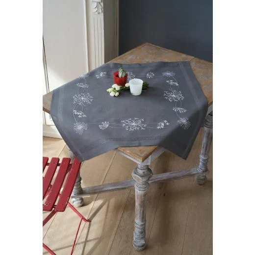 Vervaco - Tischdecke Weiße Blumen & Gräser vorgedruckt