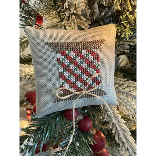 Crafty Bluebonnet Designs - Christmas Plaid Spool