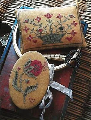 Stacy Nash Primitives - Summer Pomegranate Needle Book & Pinkeep