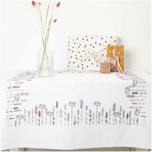 Tischdecke Lavendelfeld bedruckt - Rico Design (Stickpackung)
