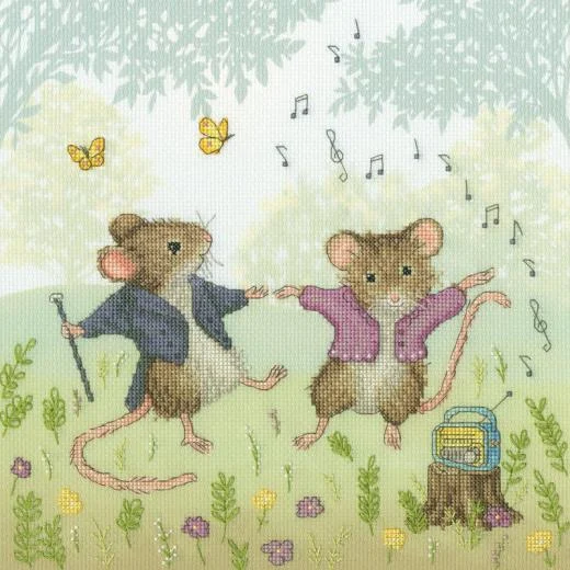 Bothy Threads - Sarah Summers - Woodland Waltz