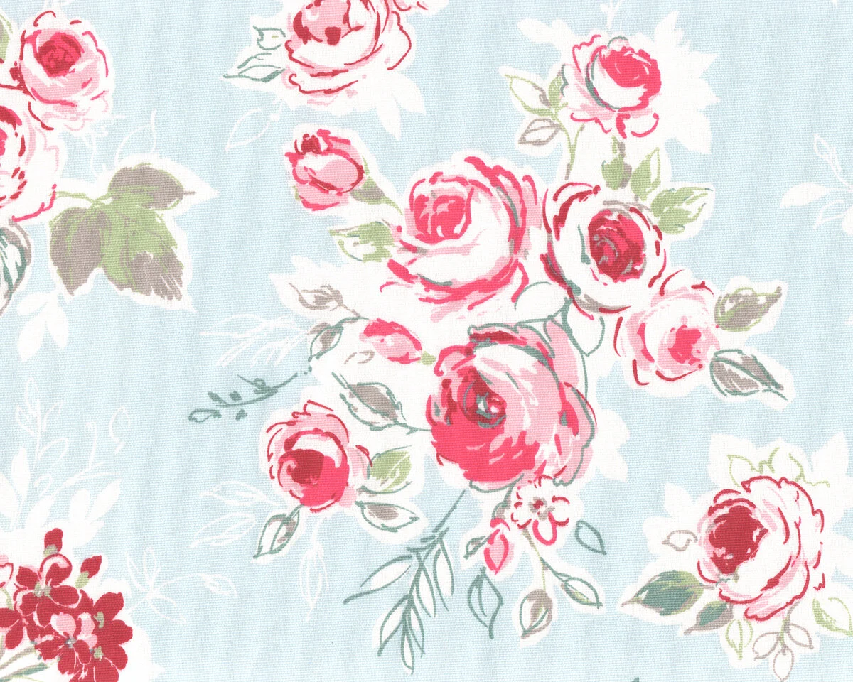 Englischer Dekostoff Clarke & Clarke ROSE GARDEN, Rosen, hellblau-pink