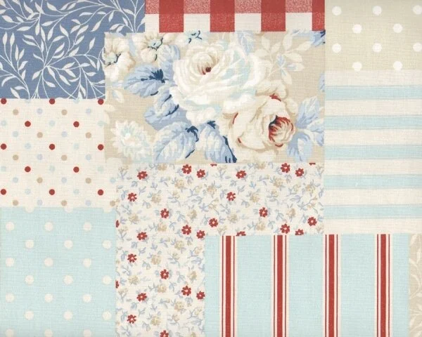 Englischer Dekostoff Clarke & Clarke VINTAGE PATCH, Rosen und Punkte, hellblau-rotbraun