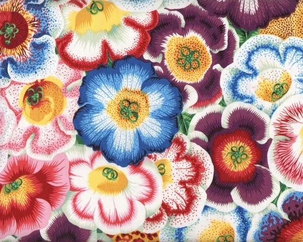 Feiner Patchworkstoff GLOXINIAS, Riesen-Blüten, stumpfes rot-gedecktes gelb
