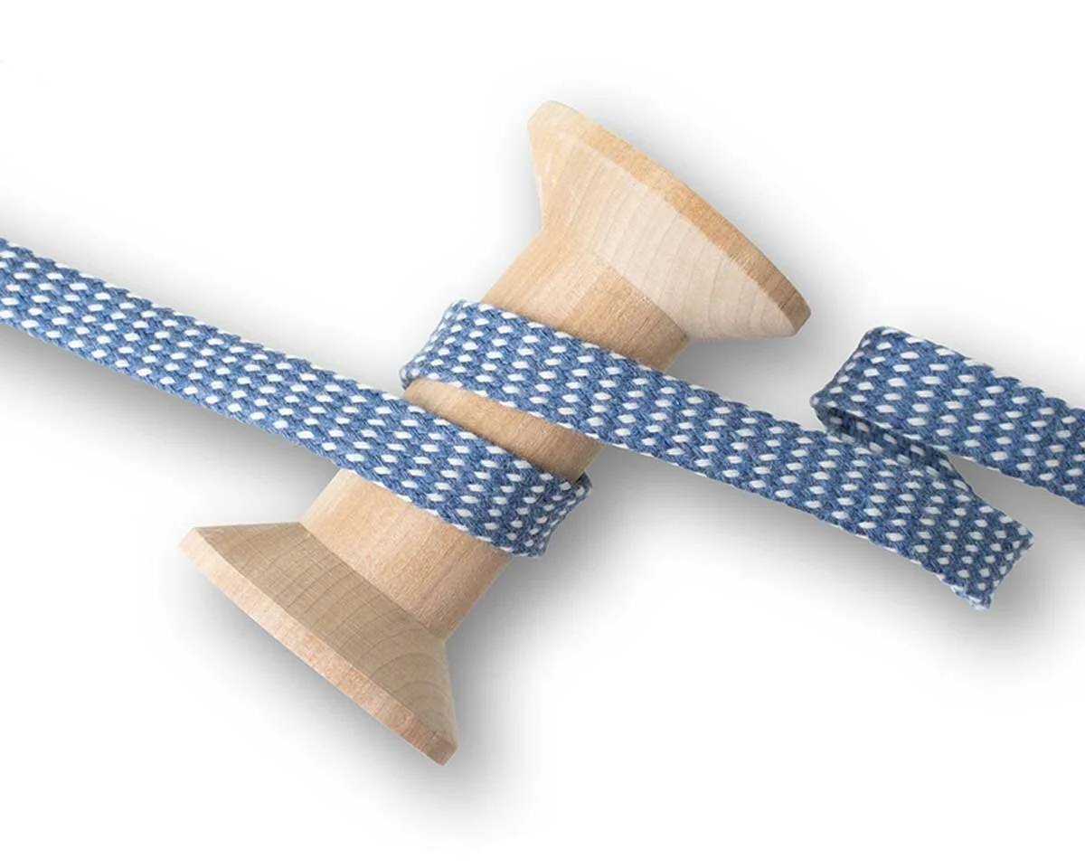 Flachkordel TWIST ME DOTS, Strichel, jeansblau, Albstoffe