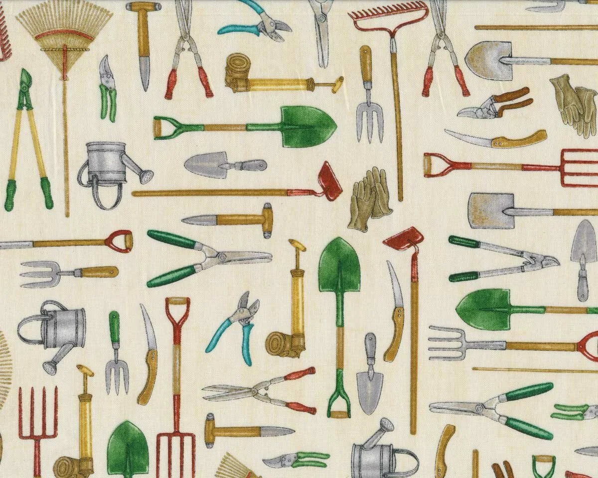 Patchworkstoff A GARDENING WE GROW, Gartengeräte, QT Fabrics