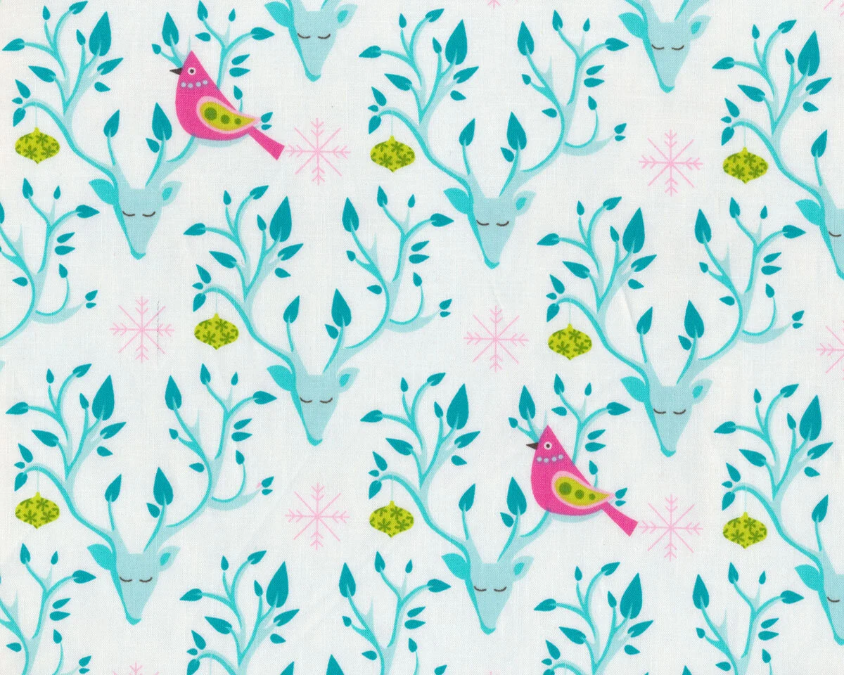 Patchworkstoff FESTIVE FOREST, Weihnachts-Geweih mit Vogel, weiß-türkis