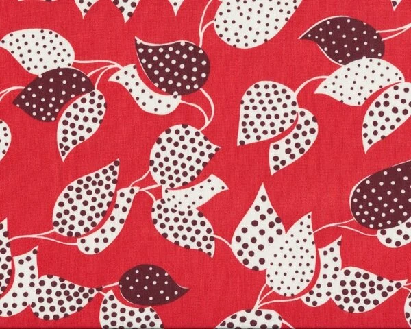 Patchworkstoff "Flea Market Fancy" mit großen Blattranken, rot-aubergine