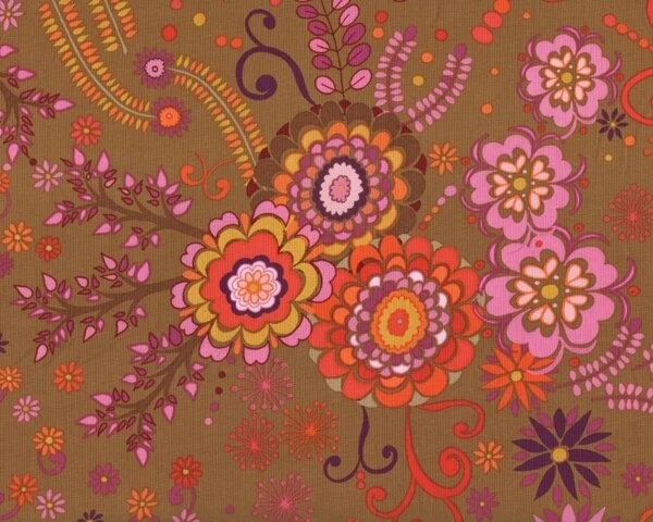 Patchworkstoff "Karavan", große Kreis-Blüten mit Blättern und Ranken, hellbraun-aprikot-lila