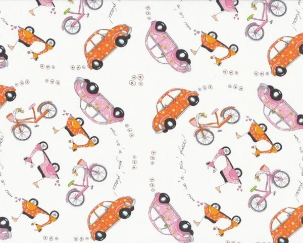 Patchworkstoff "Now We're Goin' Places" mit Autos und Mopeds, rosa-orange-weiß