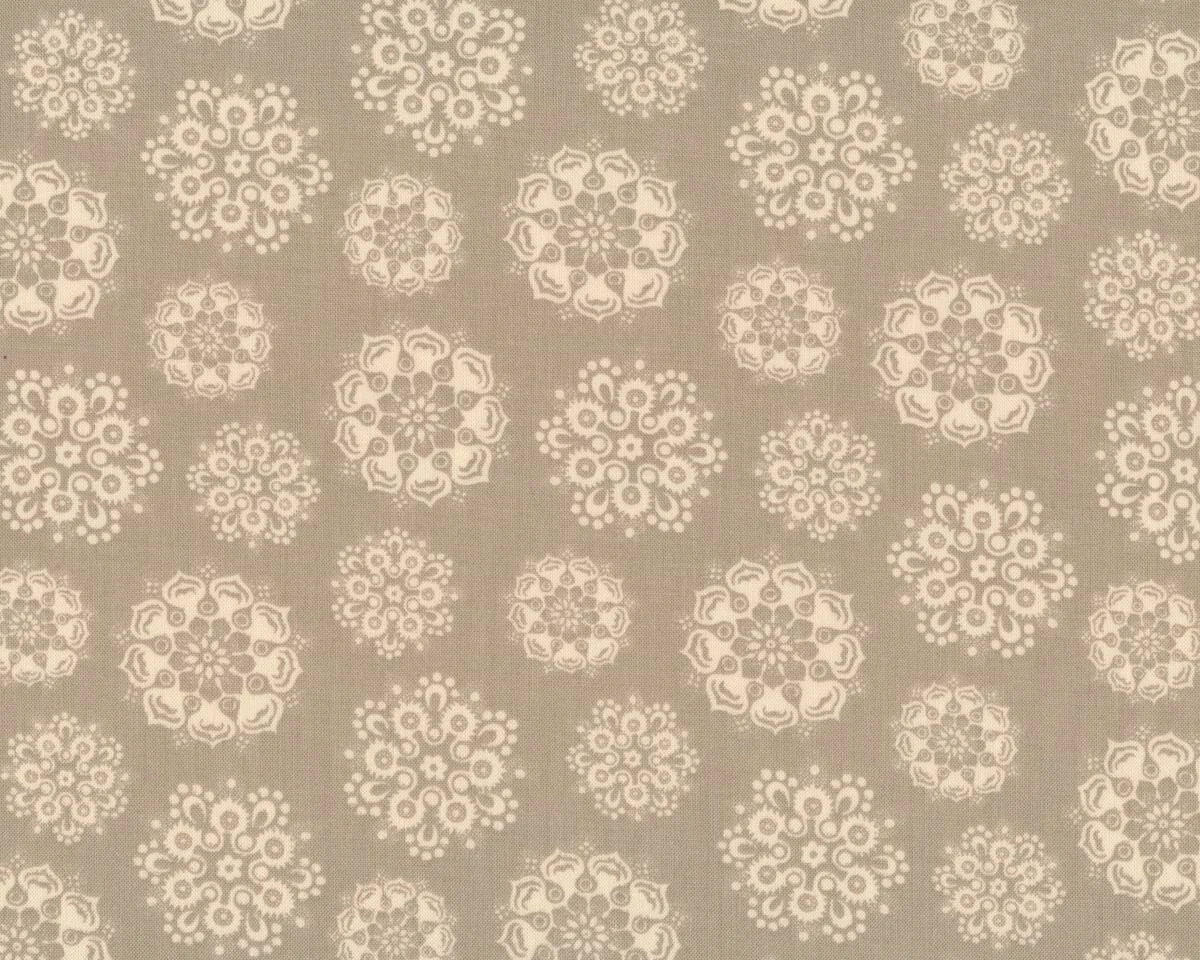 Patchworkstoff PETITES MAISONS DE NOEL, Ornament-Blumen, natur-hellbeige, Moda Fabrics