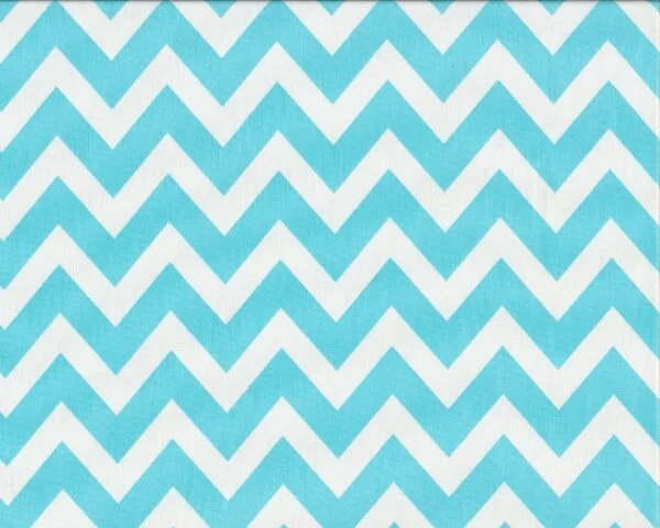 Patchworkstoff REMIX, breite Chevron-Zacken, hellblau-weiß