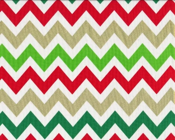 Patchworkstoff REMIX, breite Chevron-Zacken, maigrün-rot-gold