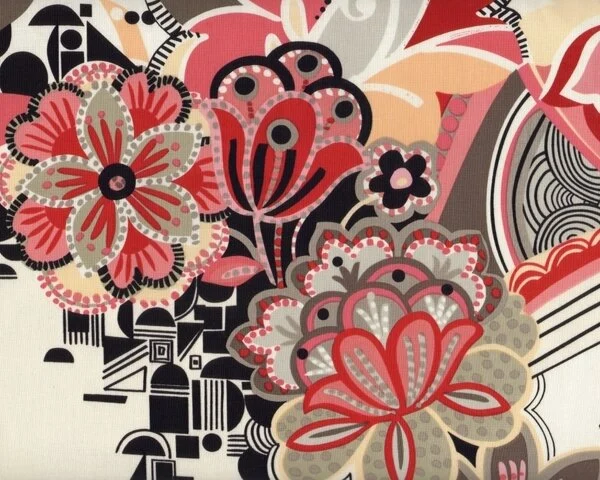 Patchworkstoff "Rivoli" mit zauberhaften Blumen, dunkelrot-altrosa-schwarz