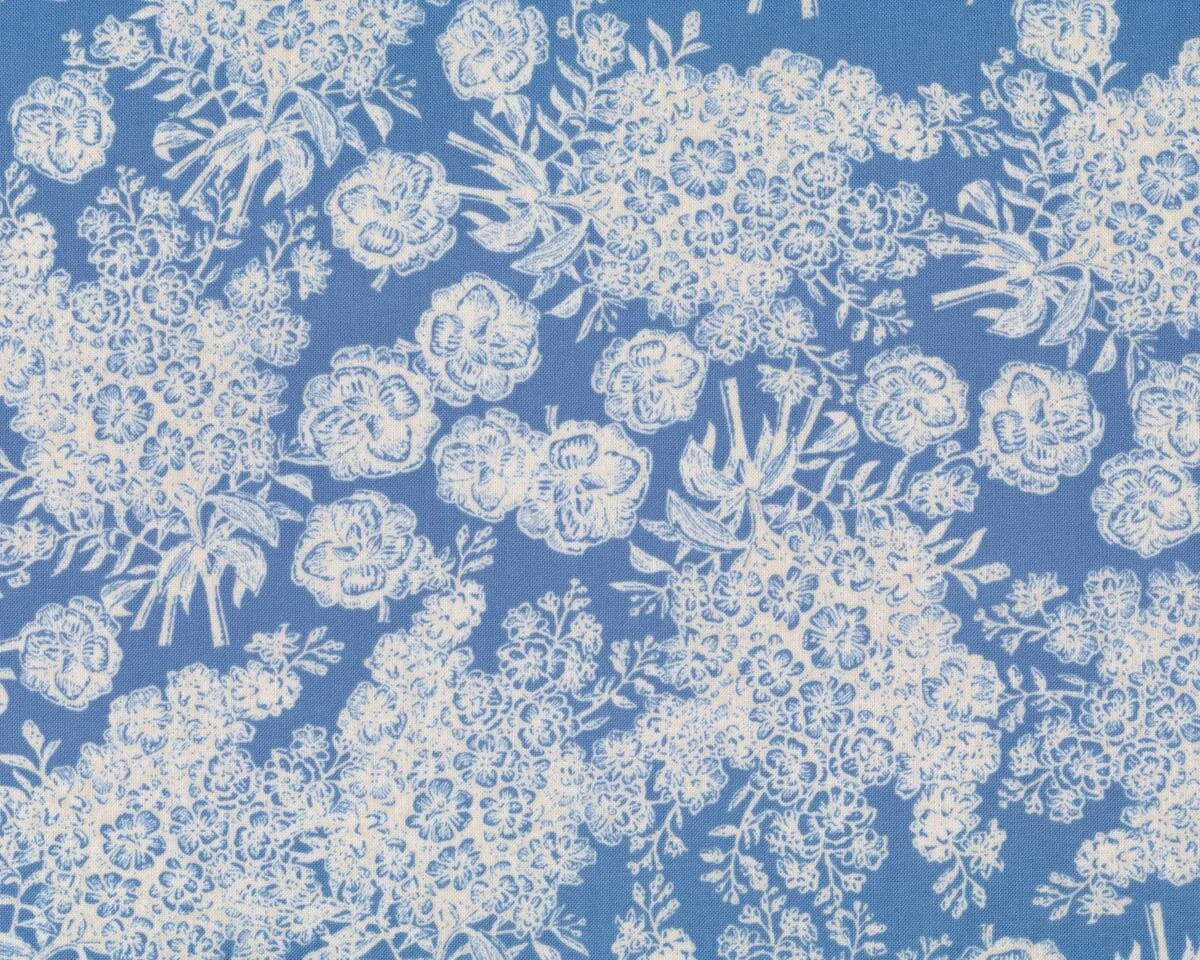 Patchworkstoff ROSE WATER, Blumensträuße, hellblau, Tina Givens