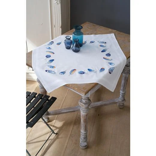 Vervaco - Tischdecke Blaue Federn vorgedruckt