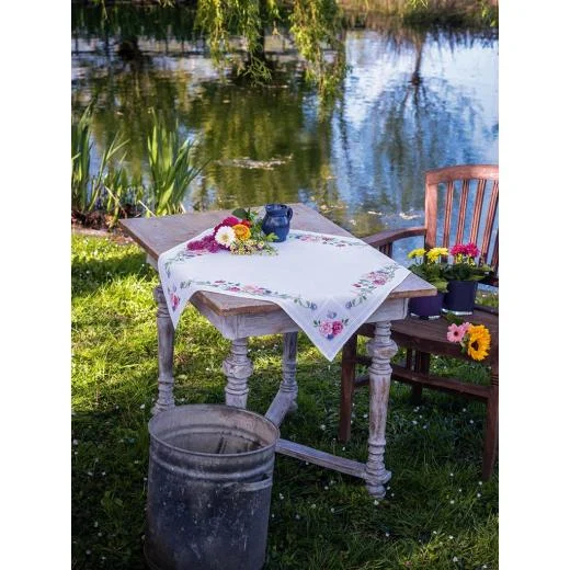 Vervaco - Tischdecke Blumen und Schmetterlinge