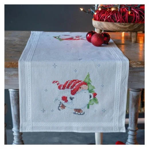 Vervaco - Läufer Weihnachtsgnome vorgedruckt