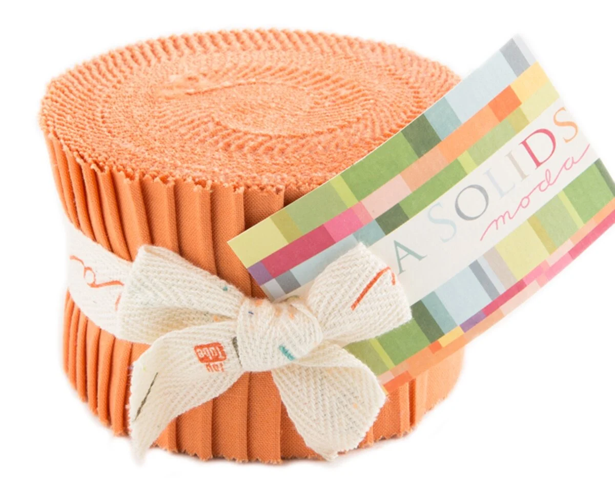 Precuts Junior Jelly Roll BELLA SOLIDS, 6 x 110 cm, 20 Streifen, dunkles aprikot, Moda Fabrics