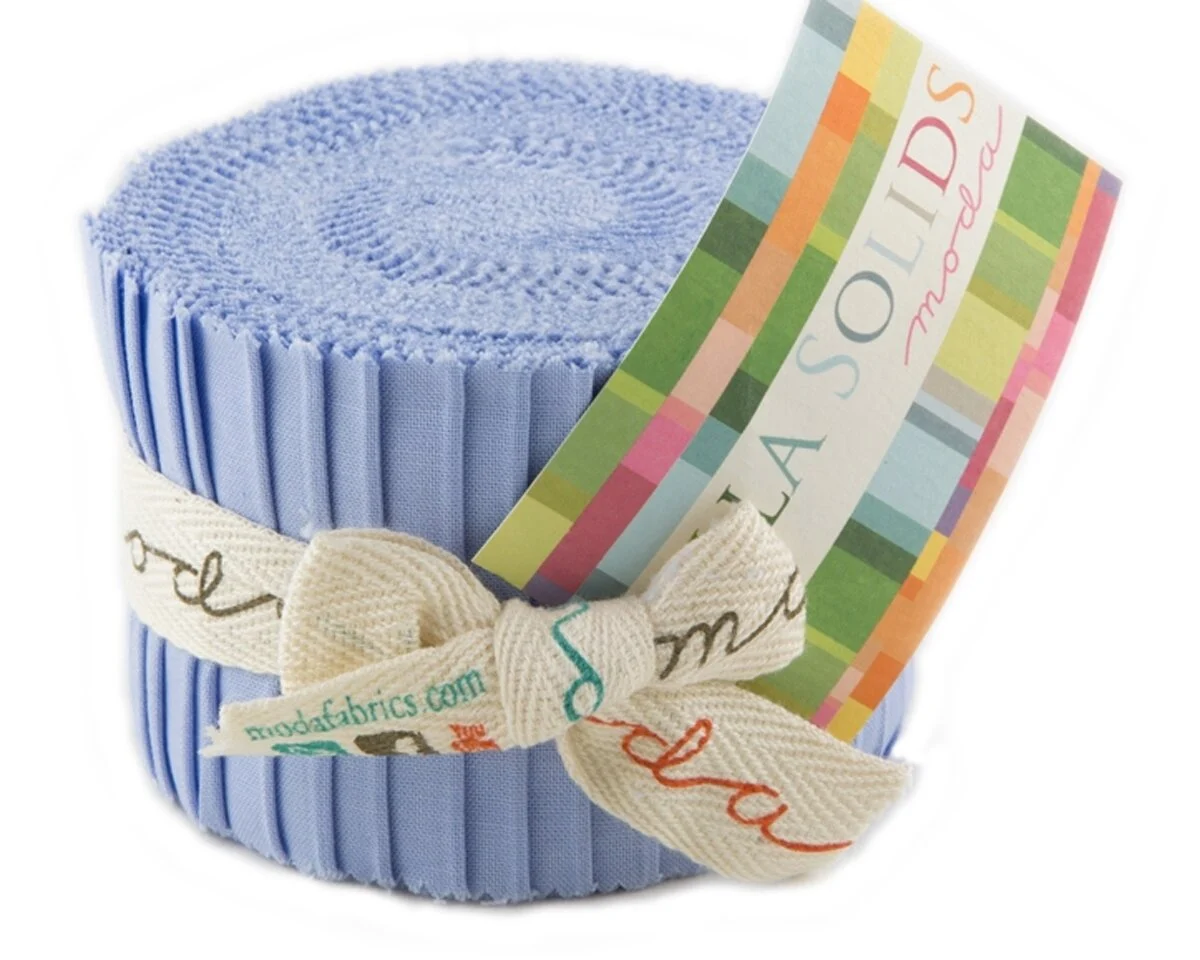 Precuts Junior Jelly Roll BELLA SOLIDS, 6 x 110 cm, 20 Streifen, helles taubenblau, Moda Fabrics