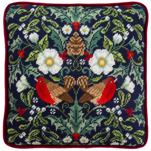 Bothy Threads - Winter Robins